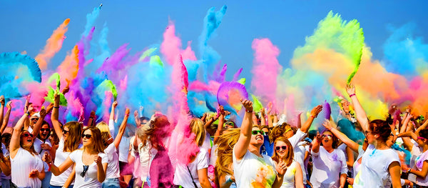 Holi Colour Powder 3.5kg Rainbow Warrior Pack (7 x 500g bags) - hero background